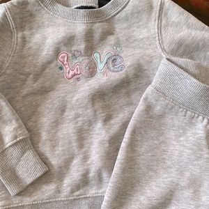 Sonoma Love gray sweatsuit size 2T 💕